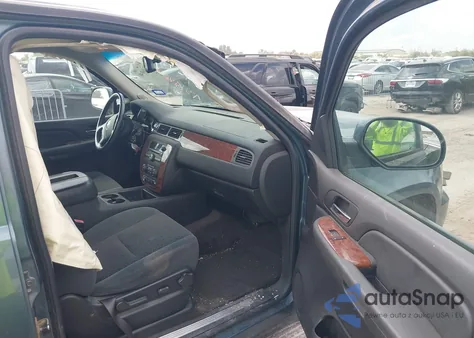 2008 Chevrolet Tahoe Lt z USA, uszkodzony, nr VIN 1GNFC13068R270349